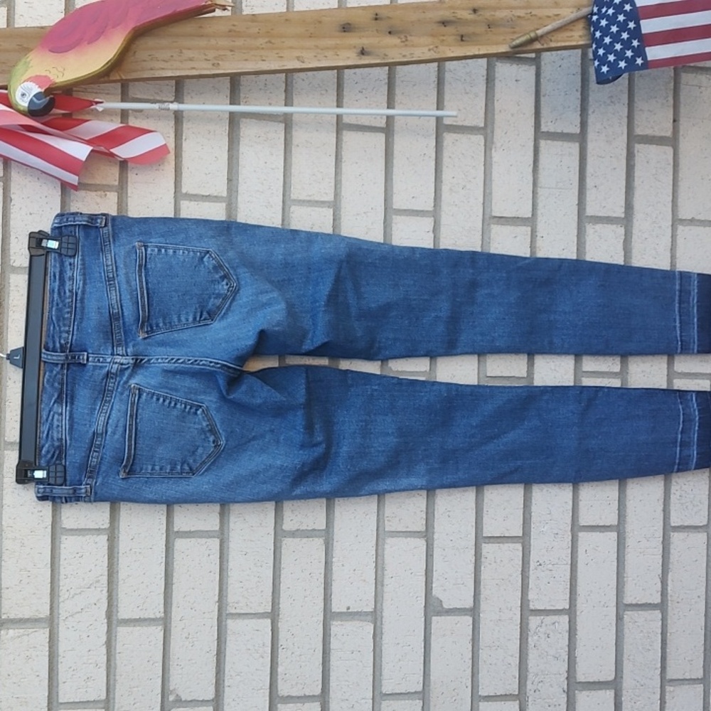 Universal Threads 👖 - Picture 7 of 9